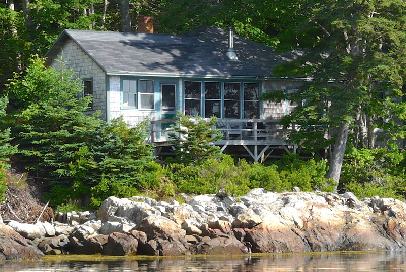 Cottage Resort on the water